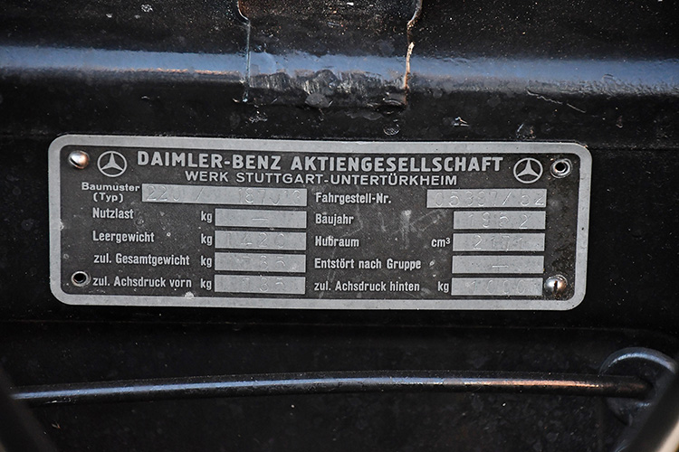 Mercedes 220 Cabriolet B_13(1)